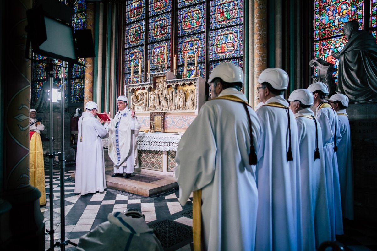 Messe de la Dédicace de la cathédrale Notre-Dame de Paris. © Guillaume Poli / CIRIC.