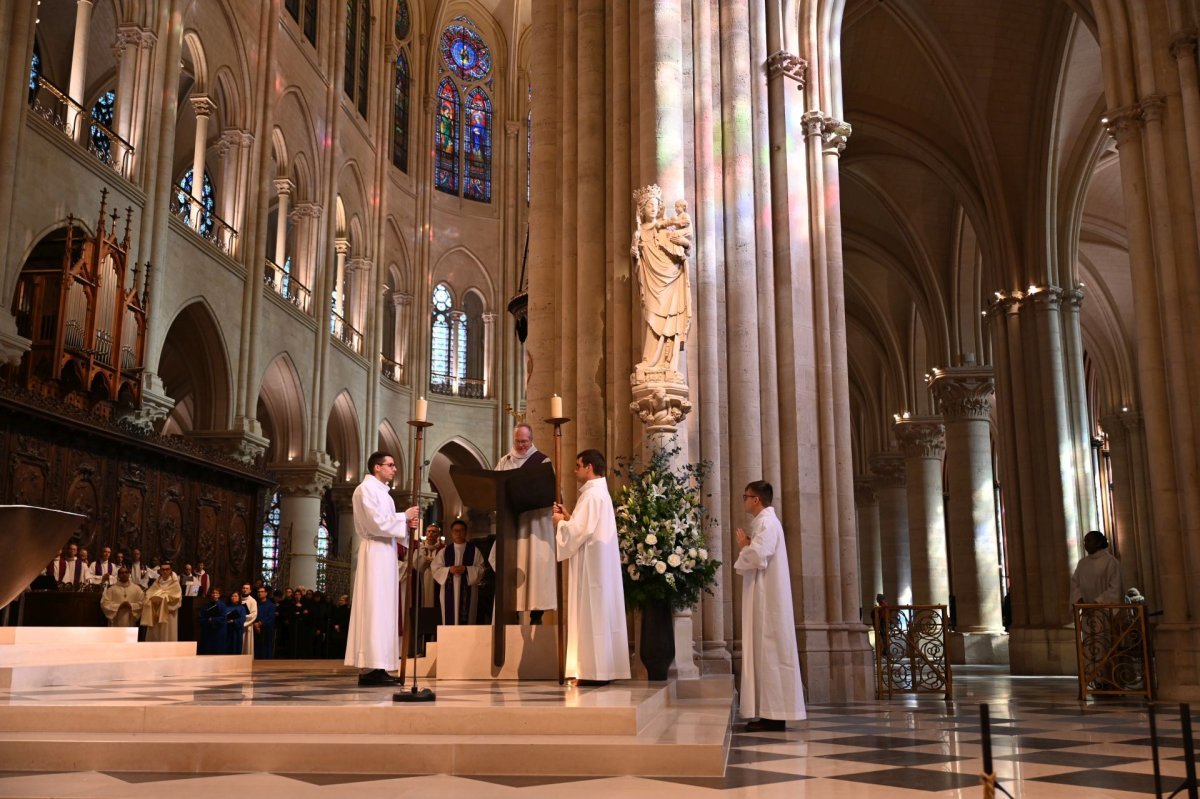 Appel décisif et inscription du nom des catéchumènes 2025. Célébration de l'après-midi. © Marie-Christine Bertin / Diocèse de Paris.