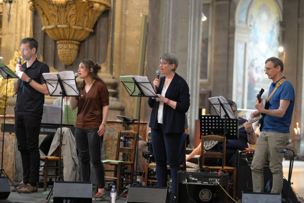 Rassemblement de réception des contributions synodales. © Marie-Christine Bertin / Diocèse de Paris.