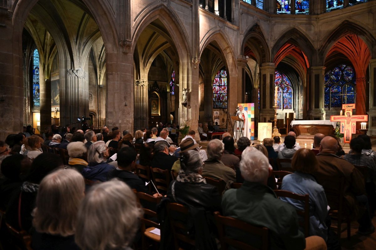 Catéchèse sur le sacrement de confirmation. Lundi 12 mai 2025. © Marie-Christine Bertin / Diocèse de Paris.