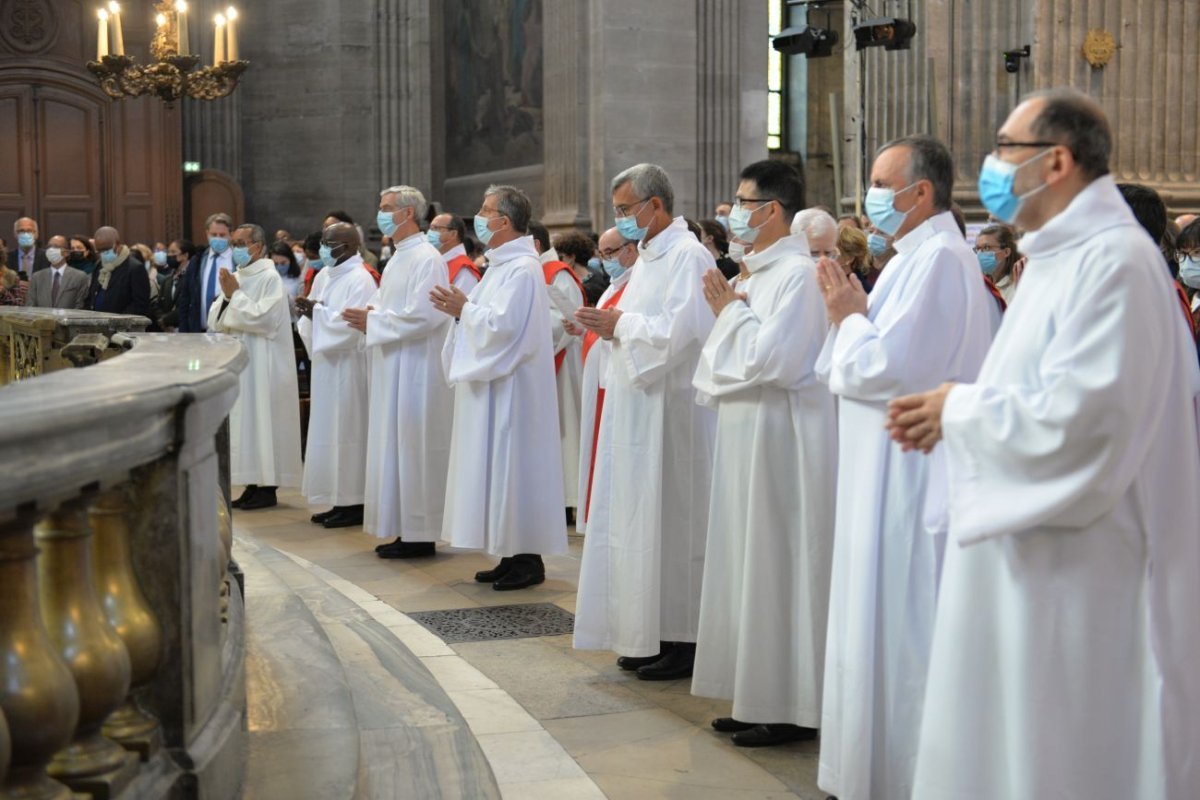 Ordinations des diacres permanents 2021. © Yannick Boschat / Diocèse de Paris.