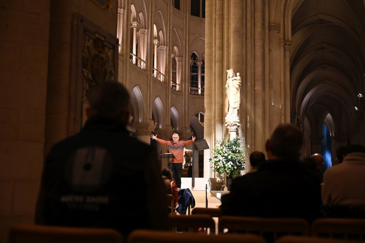 Veillée à Notre-Dame de Paris. © Marie-Christine Bertin / Diocèse de Paris.