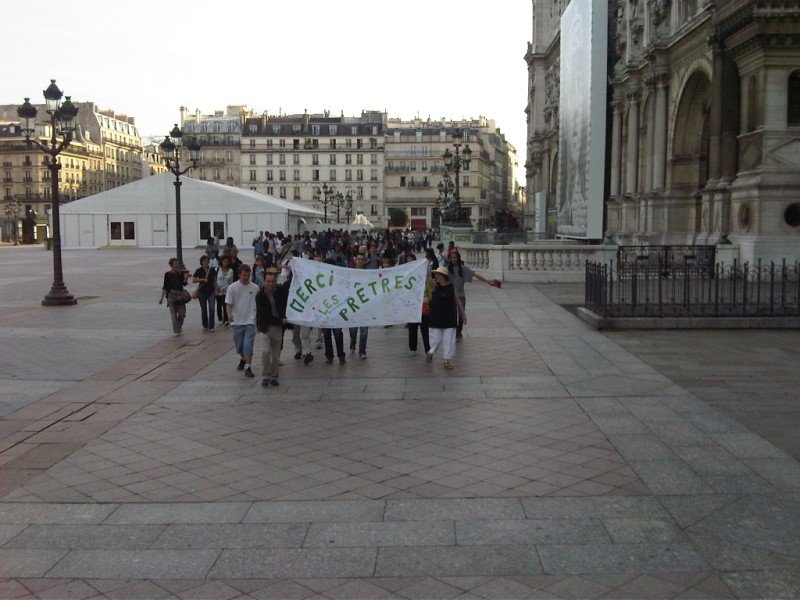 Juin 2010 : Des centaines de collégiens et de lycéens se rendent aux (…). 