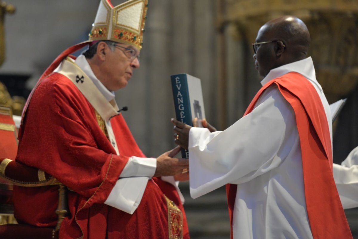 Ordinations des diacres permanents 2021. © Marie-Christine Bertin / Diocèse de Paris.