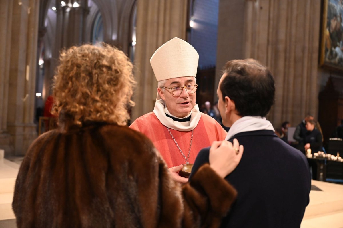 Confirmation des adultes en décembre 2025. © Marie-Christine Bertin / Diocèse de Paris.