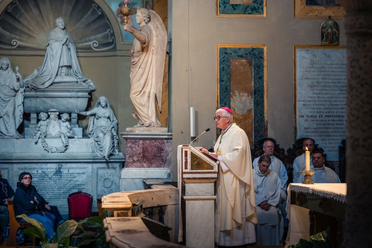 Pèlerinage jubilaire à Rome - 26 février. San Lorenzo in Lucina. © Liam Hoarau / Diocèse de Paris.