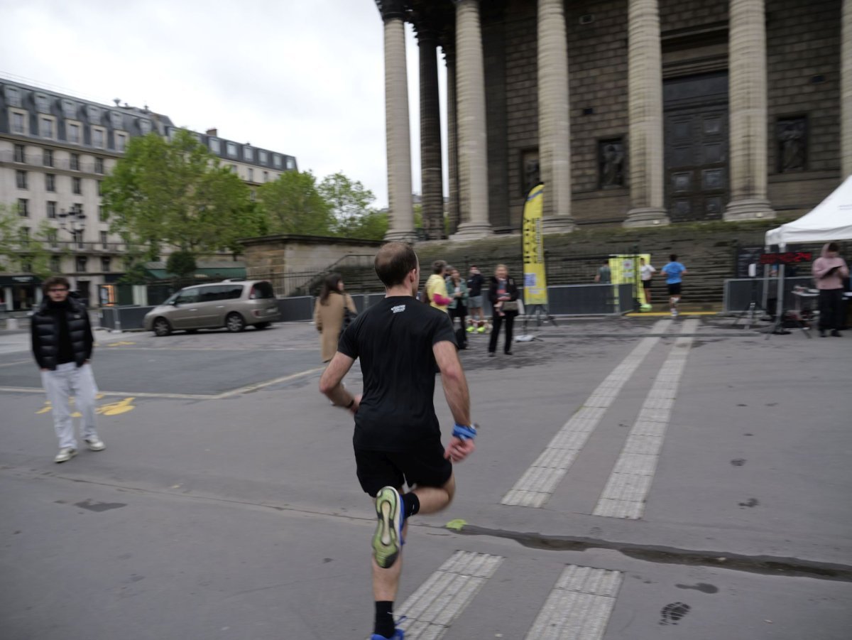 Course “Paris églises tour”. © Yannick Boschat / Diocèse de Paris.