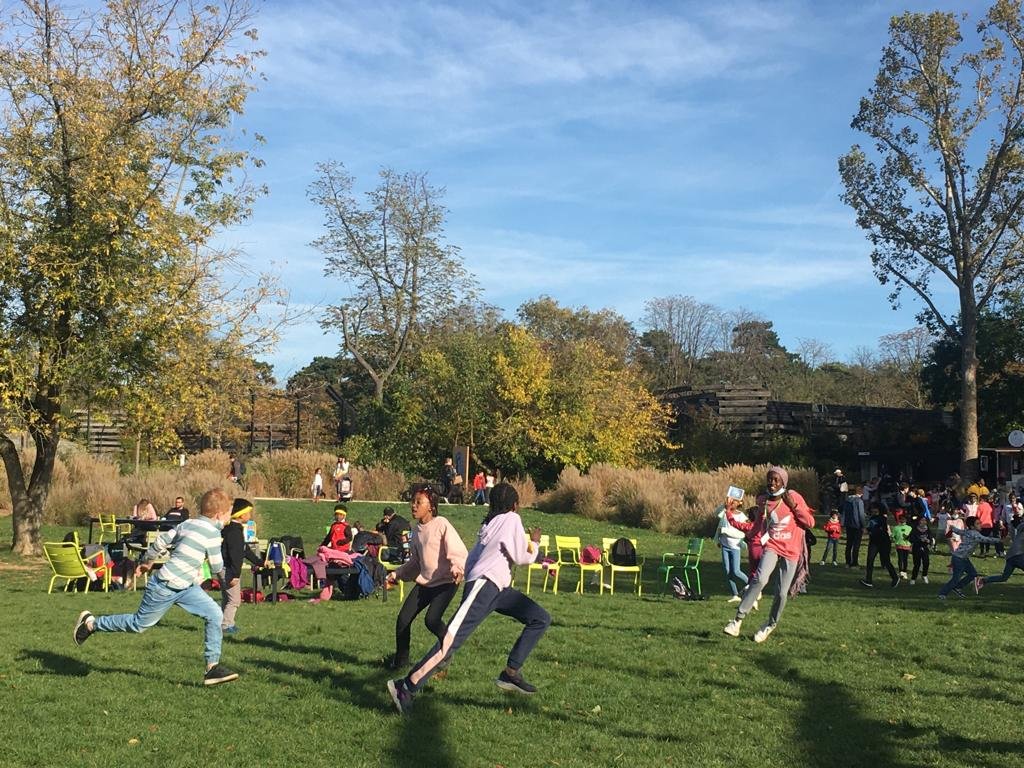 Les enfants de Saint-Luc, de Saint-Hippolyte et de Saint-Jean-Baptiste de Belleville se retrouvent pour une journée au zoo de Vincennes © Marc Bailly / Diocèse de Paris.