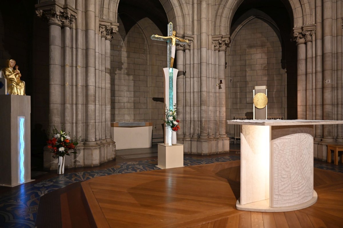 Veillée de l'espérance à la basilique Notre-Dame du Perpétuel Secours. © Marie-Christine Bertin / Diocèse de Paris.