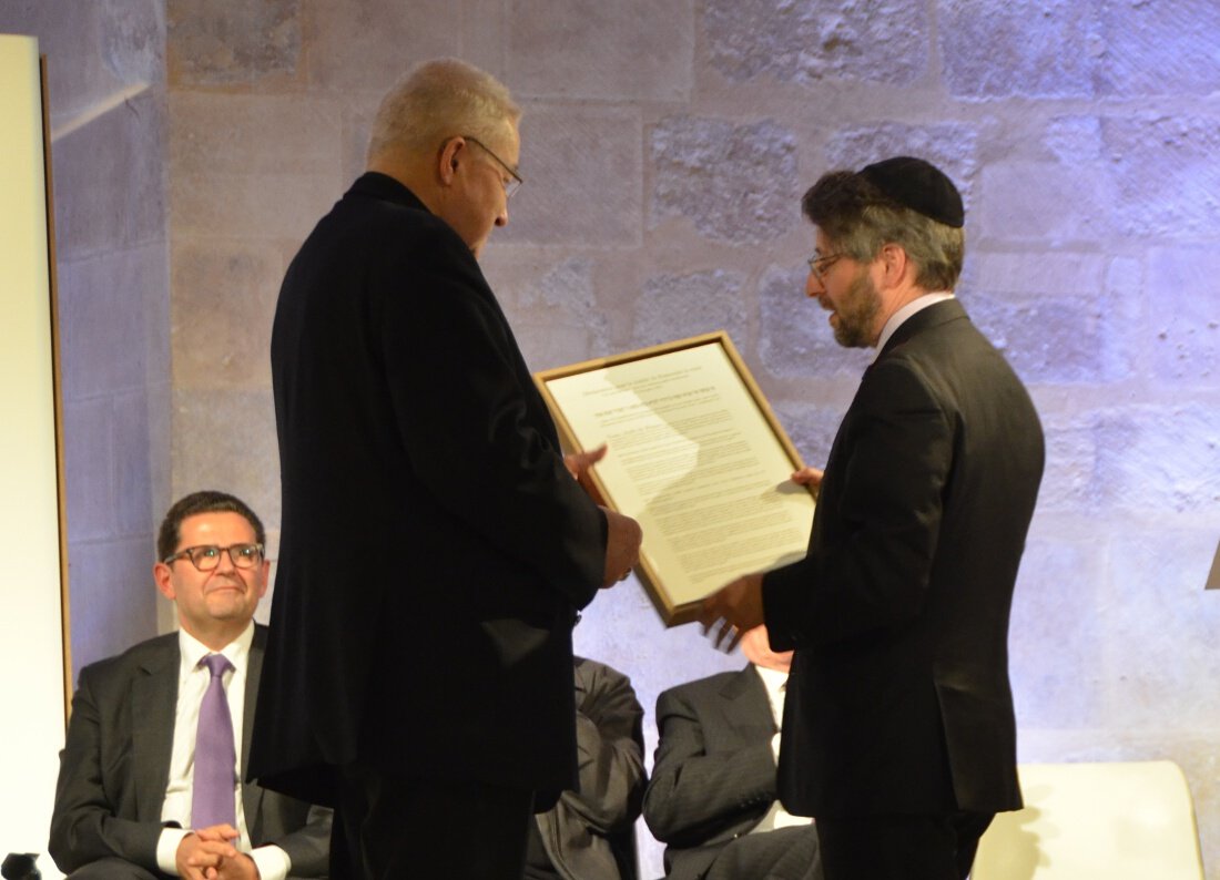 Remise de la Déclaration. © Marie-Christine Bertin / Diocèse de Paris.