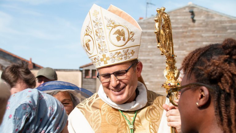 Mgr Benoît Aubert, « tout à tous »