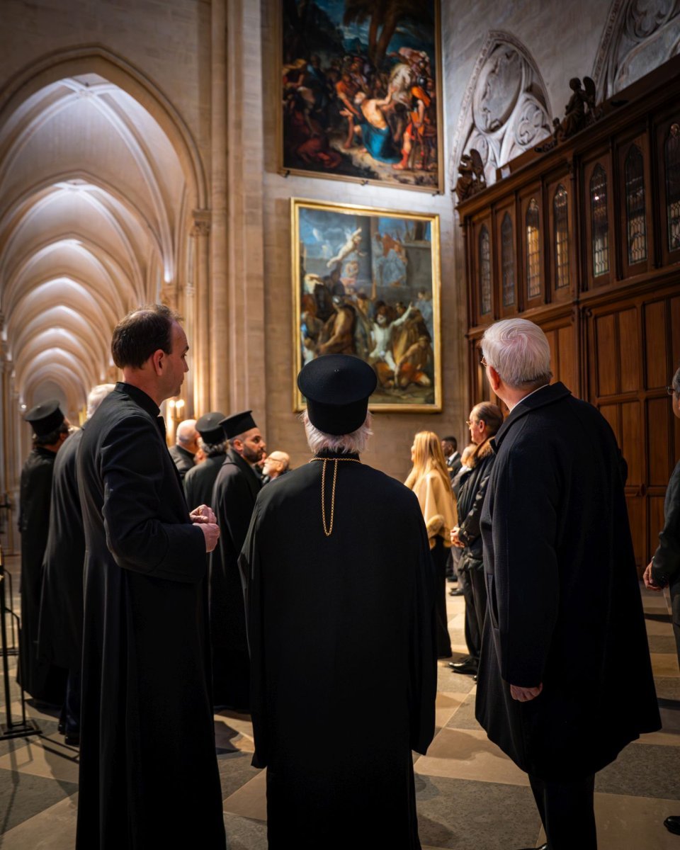 Visite de la cathédrale Notre-Dame de Paris par Sa Toute-Sainteté le (…). © Liam Hoarau / Diocèse de Paris.