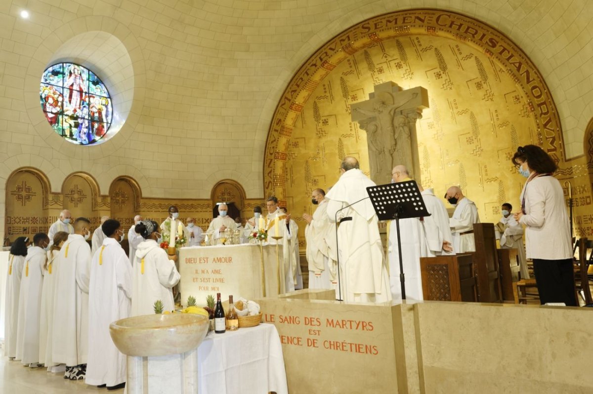Messe solennelle pour les 150 ans du martyre de la rue Haxo. © Trung Hieu Do / Diocèse de Paris.