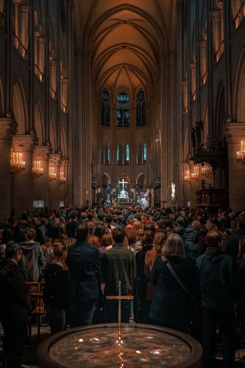 Rappel au Père du pape François : messe de 18h à Notre-Dame de Paris.. Messe à l'intention du pape François. © Liam Hoarau / Diocèse de Paris.