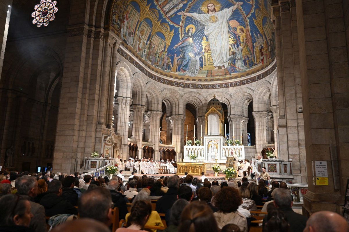 Ordinations diaconales en vue du sacerdoce. © Marie-Christine Bertin / Diocèse de Paris.