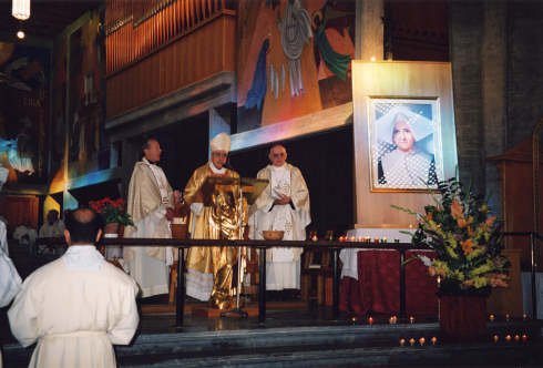 À Saint-Louis des Français à Rome. En 2003, suite à la canonisation de Sœur Rosalie Rendu. © D. R..