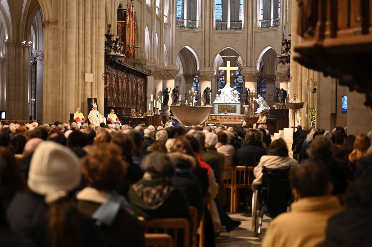 Messe en présence d'associations caritatives et ceux qu'elles (…). © Marie-Christine Bertin / Diocèse de Paris.